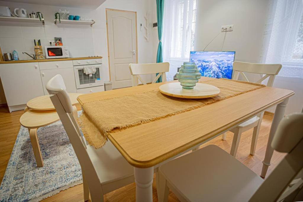 Boutique Apartment In Akacfa Street Βουδαπέστη Εξωτερικό φωτογραφία